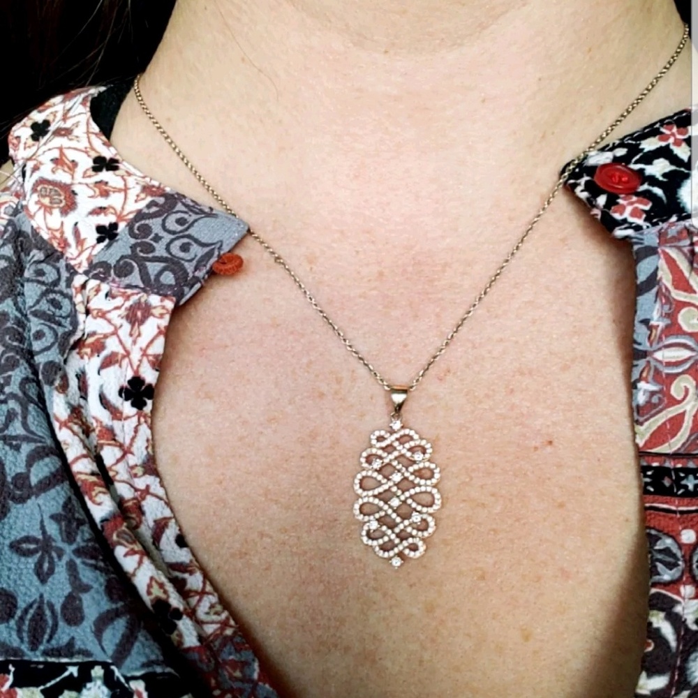 🔥 Beautiful rose gold necklace 🔥